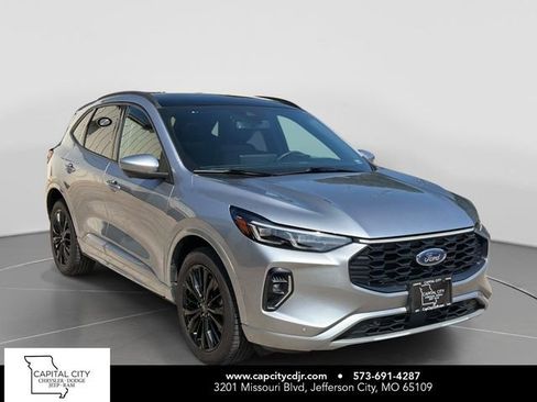 Used 2023 Ford Escape ST-Line Elite w/ Premium Technology Package AWD/4WD image 1