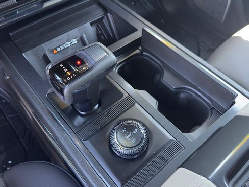 Used 2026 GMC Hummer EV SUV AWD/4WD image 21