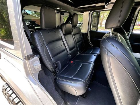 Used 2021 Jeep Wrangler Unlimited Sahara AWD/4WD image 21