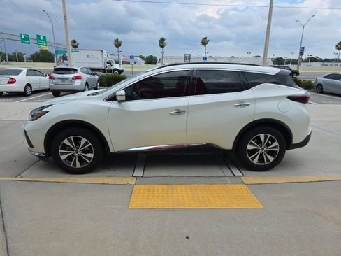 Used 2023 Nissan Murano SV FWD image 6