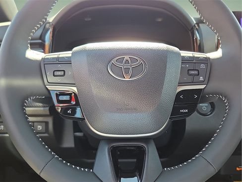 New 2026 Toyota Camry Hybrid image 25