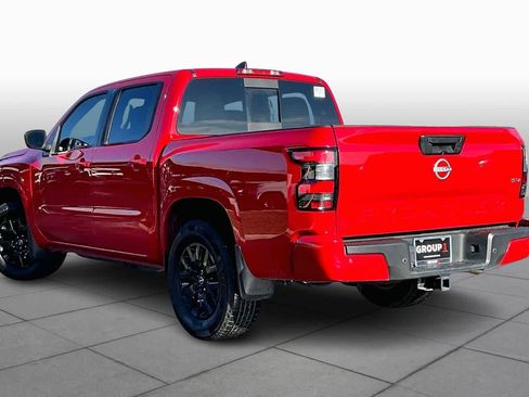 Used 2024 Nissan Frontier SV w/ SV Convenience Package image 11