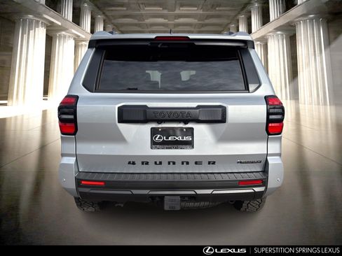 Used 2025 Toyota 4Runner TRD Off-Road Premium image 5