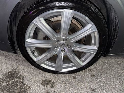 Used 2017 Volvo S90 T6 Inscription w/ Vision Package image 4