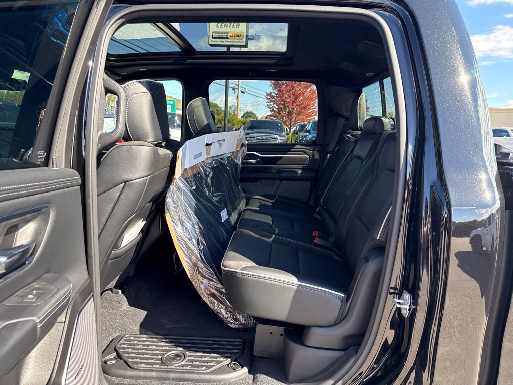 New 2027 RAM 1500 Laramie AWD/4WD image 23