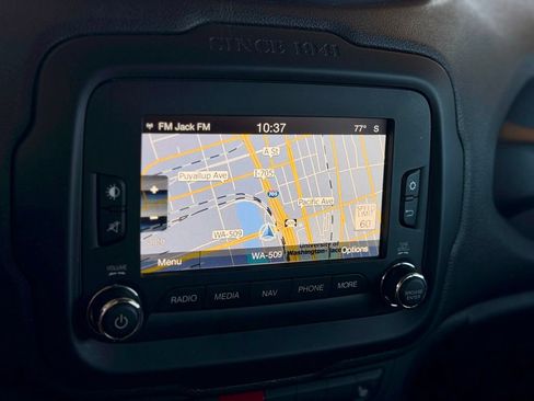 Used 2016 Jeep Renegade Limited AWD/4WD image 46