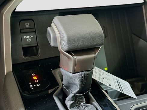 New 2026 Toyota Tundra Limited AWD/4WD image 17
