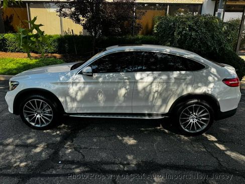 Used 2019 Mercedes-Benz GLC 300 4MATIC Coupe image 2