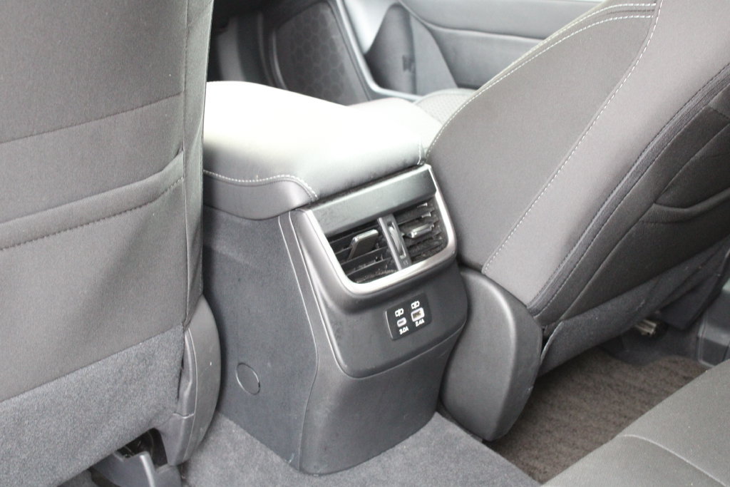 Used 2024 Subaru Outback Premium AWD/4WD image 22