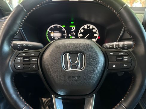 Used 2025 Honda CR-V Sport image 11