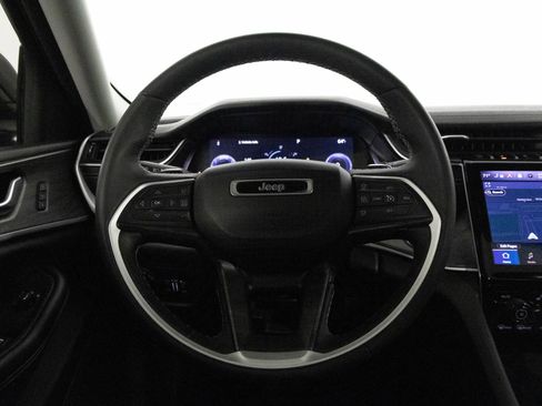 Used 2023 Jeep Grand Cherokee Limited w/ Trailer Tow Prep Group (B) image 28