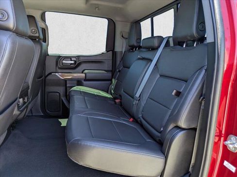 Used 2021 Chevrolet Silverado 1500 LT Trail Boss w/ Convenience Package II AWD/4WD image 18
