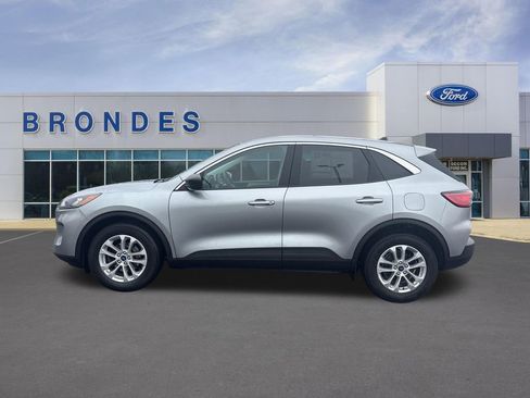 Used 2022 Ford Escape SE w/ Cold Weather Package image 1