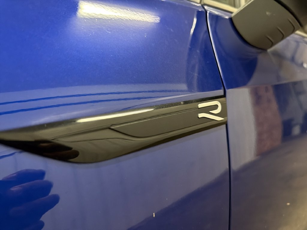Used 2024 Volkswagen Golf R AWD/4WD image 8