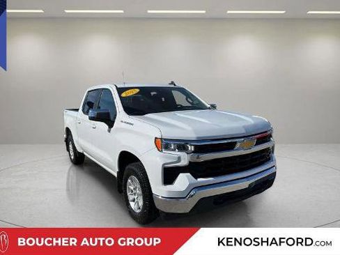 Used 2025 Chevrolet Silverado 1500 LT AWD/4WD image 3
