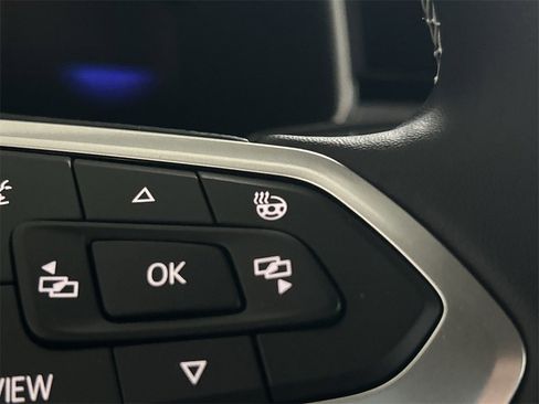 New 2026 Volkswagen Taos SE image 19