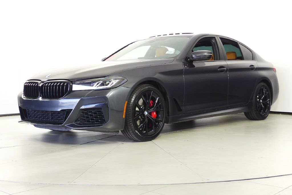 Used 2023 BMW 540i w/ M Sport Package RWD image 2