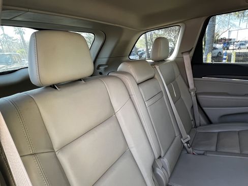 Used 2018 Jeep Grand Cherokee Limited image 41