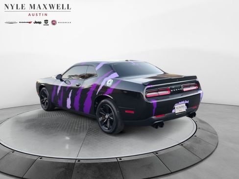 Used 2023 Dodge Challenger SXT image 13