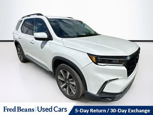 Used 2024 Honda Pilot Elite image 1
