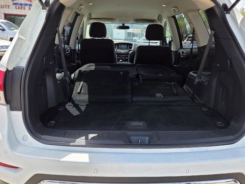 Used 2014 Nissan Pathfinder SV AWD/4WD image 8