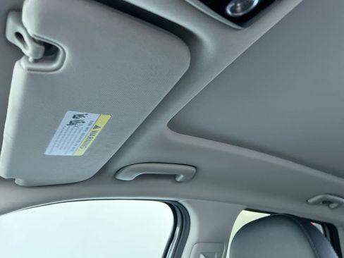 Certified 2023 Kia Sorento SX image 19