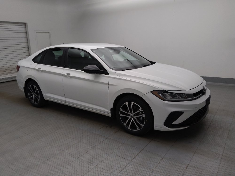 Used 2025 Volkswagen Jetta Sport FWD image 11