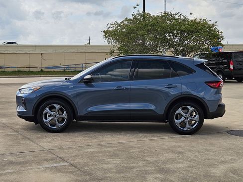 Certified 2025 Ford Escape ST-Line w/ Equipment Group 301A FWD image 9