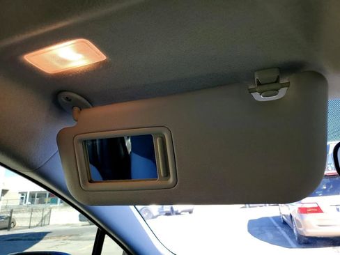 Used 2020 Toyota Corolla LE image 30