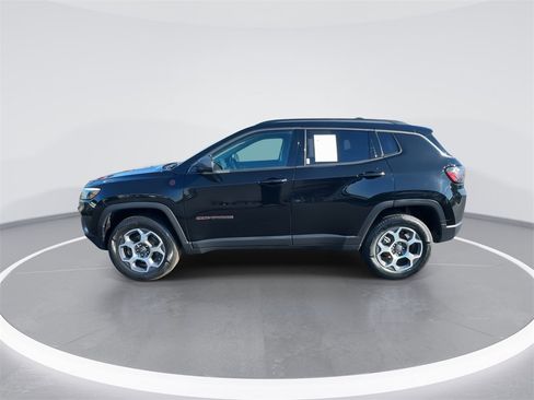 Used 2022 Jeep Compass Trailhawk w/ Trailhawk Elite Group image 5