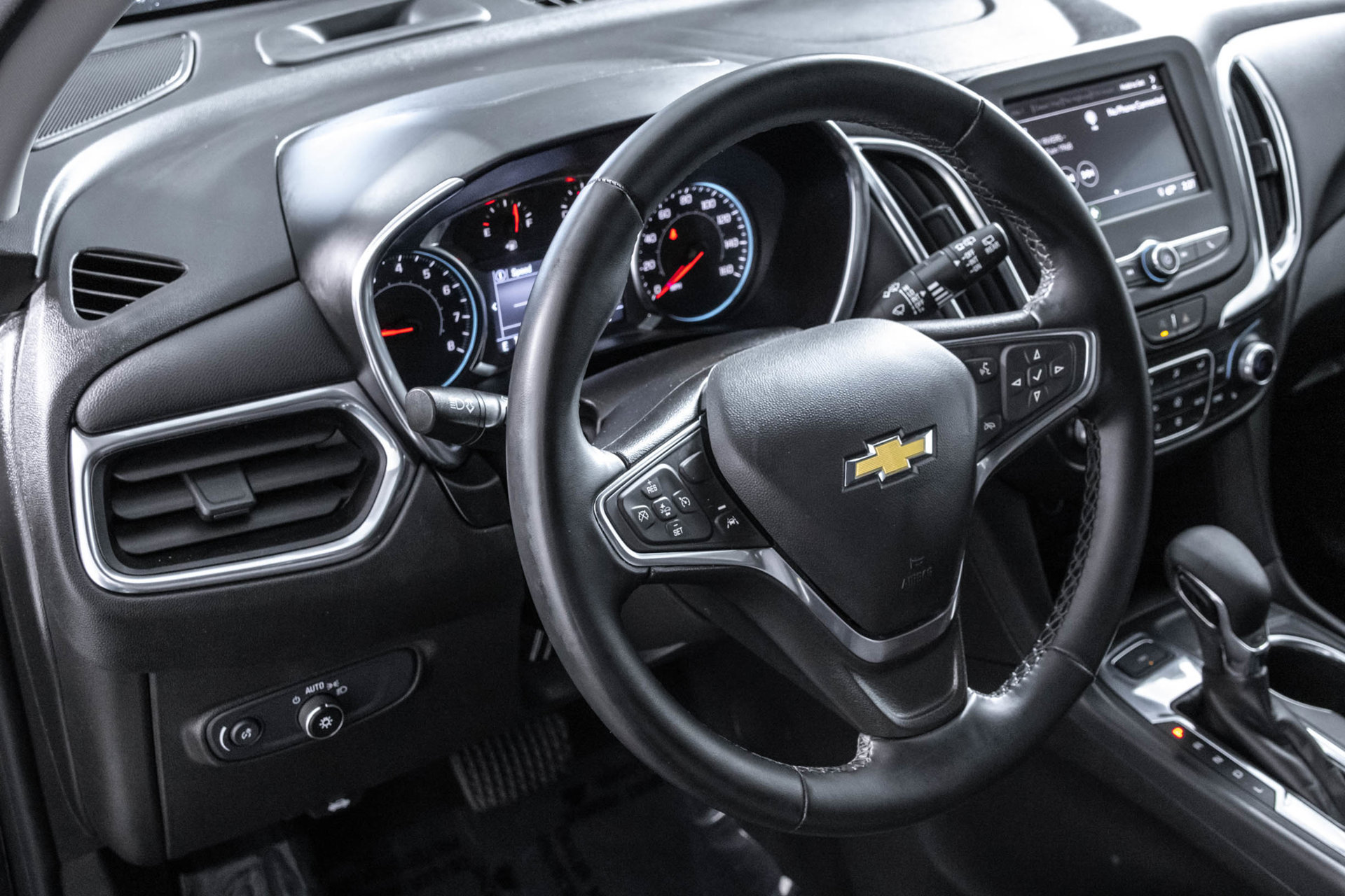 Used 2024 Chevrolet Equinox LT AWD/4WD image 33