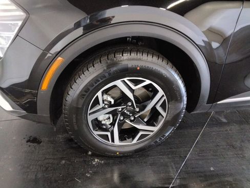 Used 2024 Kia Sportage LX image 39