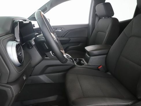 Used 2024 Chevrolet Colorado LT w/ LT Convenience Package II image 16