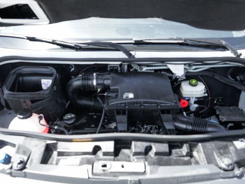 Used 2019 Mercedes-Benz Sprinter 170 Cargo image 15