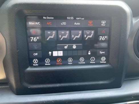 Used 2018 Jeep Wrangler Sport AWD/4WD image 29