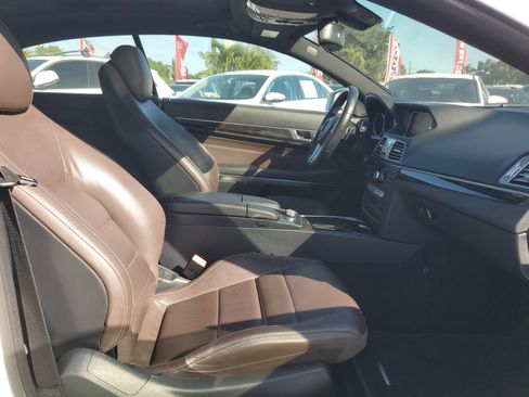 Used 2015 Mercedes-Benz E 400 E 400 w/ Premium 1 Package image 33