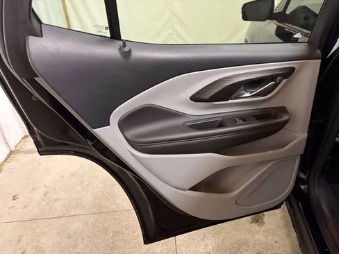 Used 2020 GMC Terrain SLT w/ Preferred Package image 20