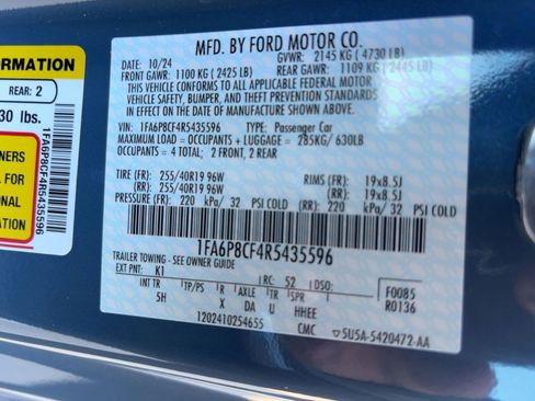 Used 2024 Ford Mustang GT Premium image 17