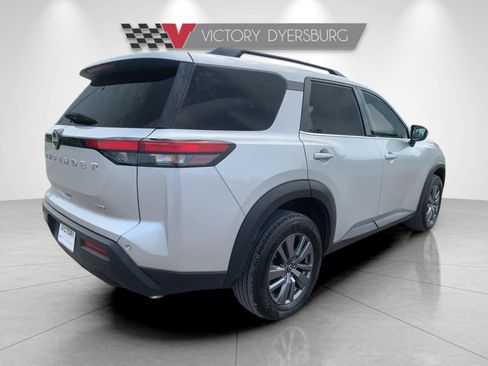 Used 2025 Nissan Pathfinder SV AWD/4WD image 4