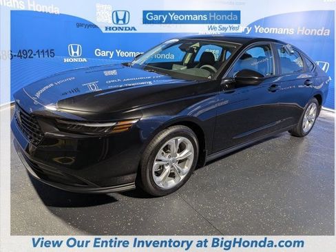 Certified 2025 Honda Accord LX image 11