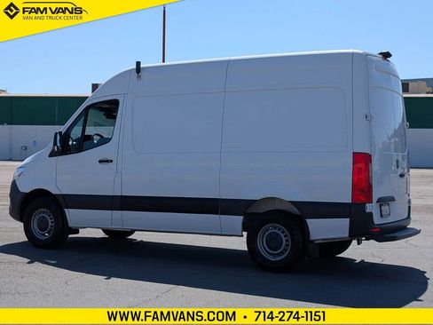 Used 2020 Mercedes-Benz Sprinter 2500 image 5
