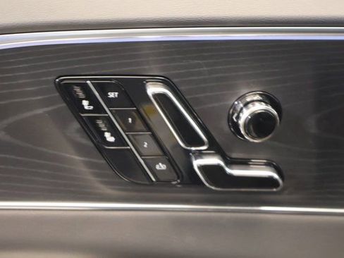 New 2026 Cadillac Lyriq Luxury image 9