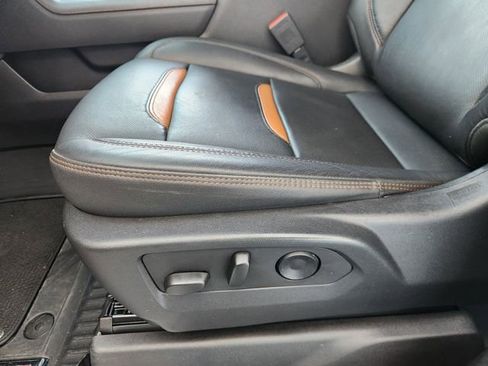 Used 2023 GMC Sierra 1500 AT4 w/ Technology Package image 21