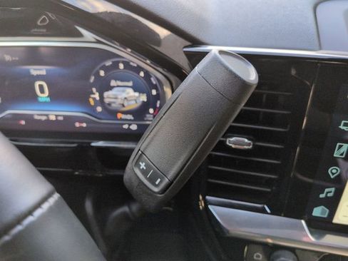 Used 2024 Chevrolet Silverado 1500 LT image 16