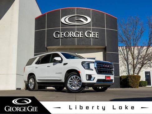 Used 2024 GMC Yukon SLT w/ SLT Luxury Package image 1