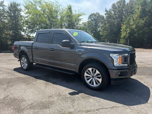 Used 2018 Ford F150 XL w/ Equipment Group 101A Mid AWD/4WD image 3