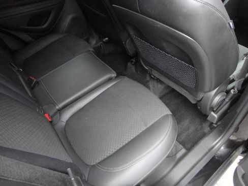 Used 2019 Buick Encore Preferred AWD/4WD image 13