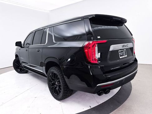 Used 2022 GMC Yukon XL Denali AWD/4WD image 2