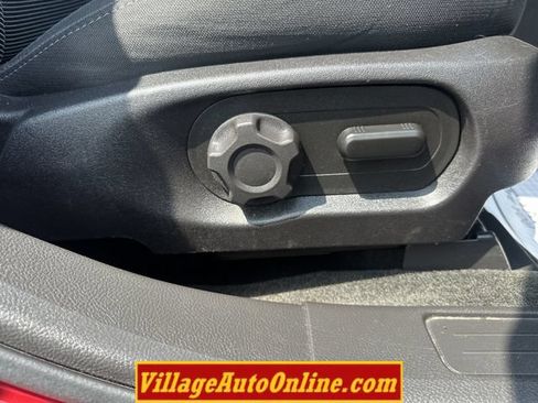 Used 2018 Ford Taurus SEL w/ Equipment Group 201A FWD image 33