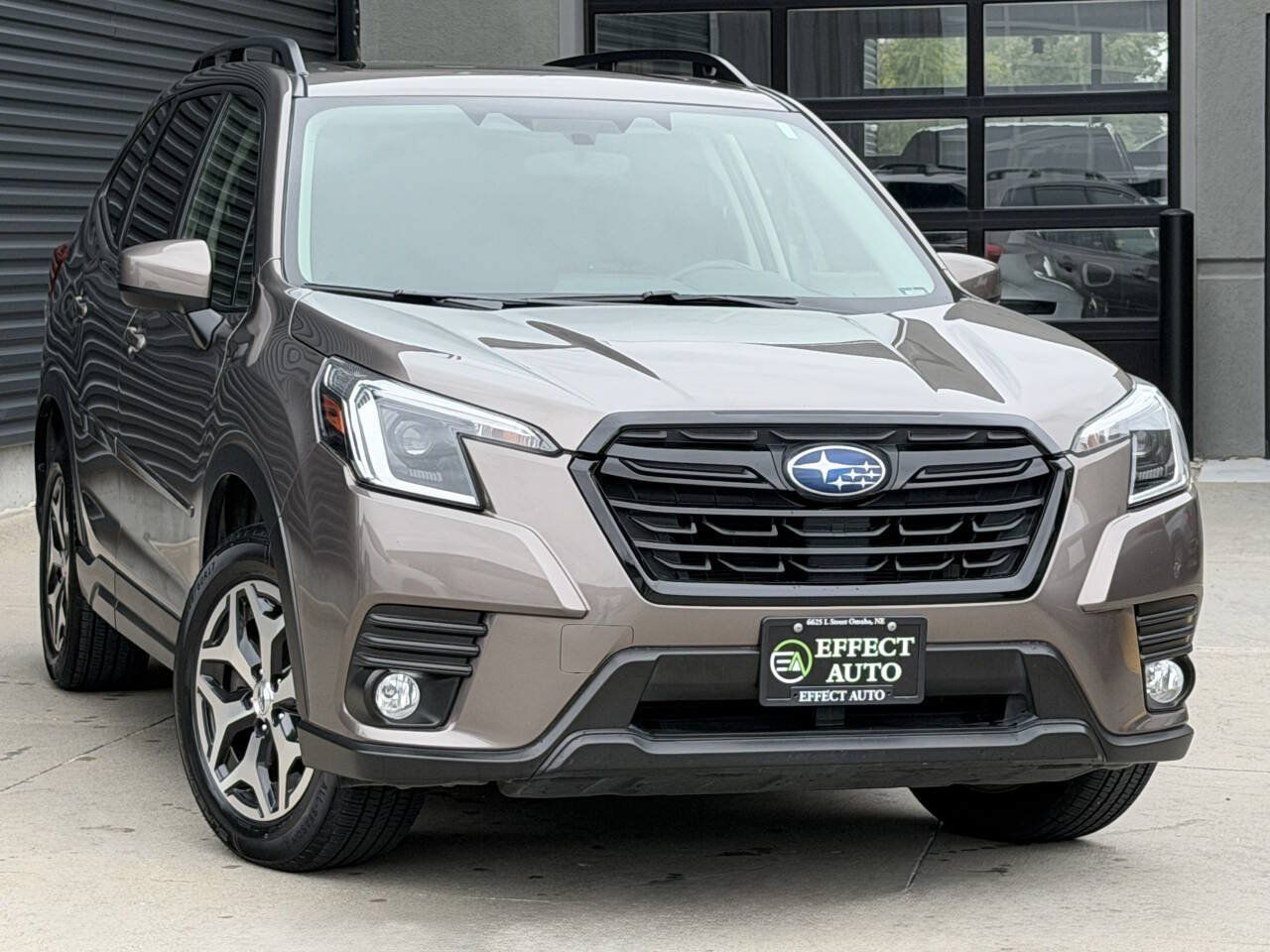 Used 2022 Subaru Forester Premium AWD/4WD image 5